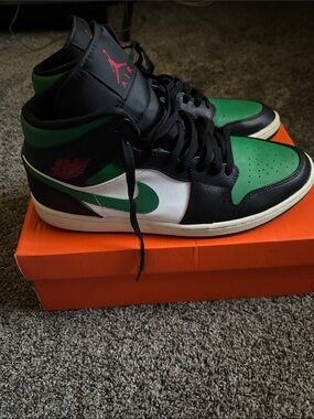 Nike Air Jordan 1 High OG - Green/Black/White